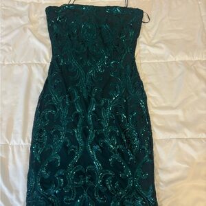 Elegant Green Sequin Dress